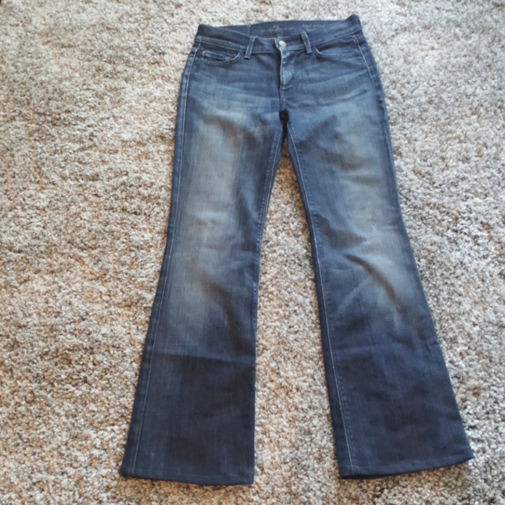 EUC 7 FOR ALL MANKIND BOOT CUT JEANS. Size 28..
